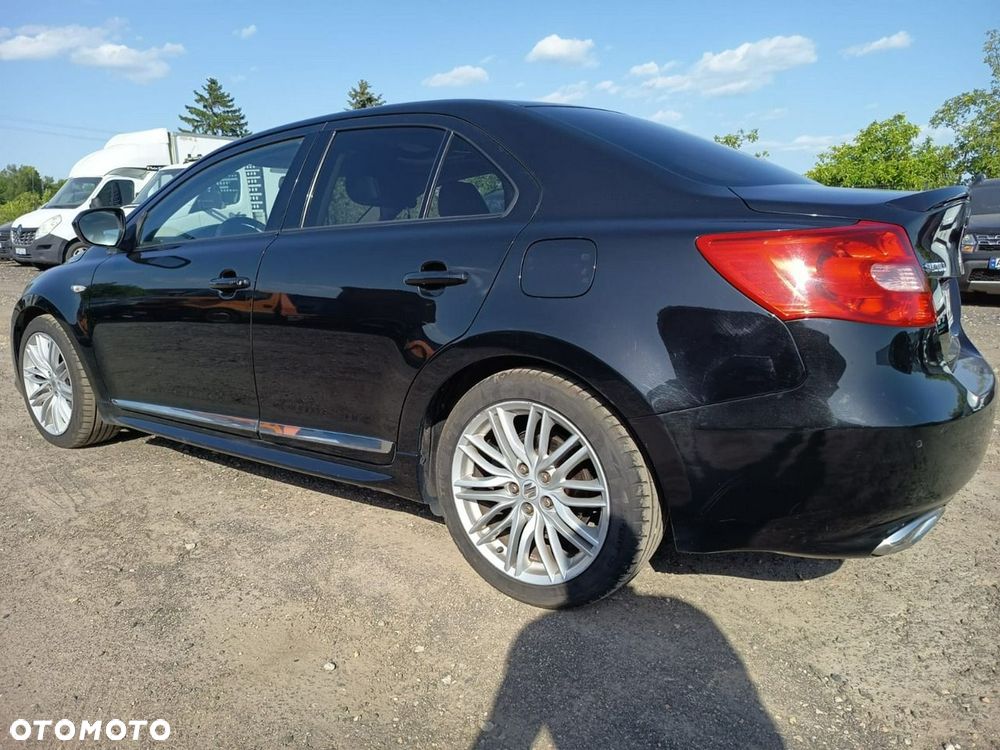 Suzuki Kizashi 2.4 Sport 4WD CVT - 5