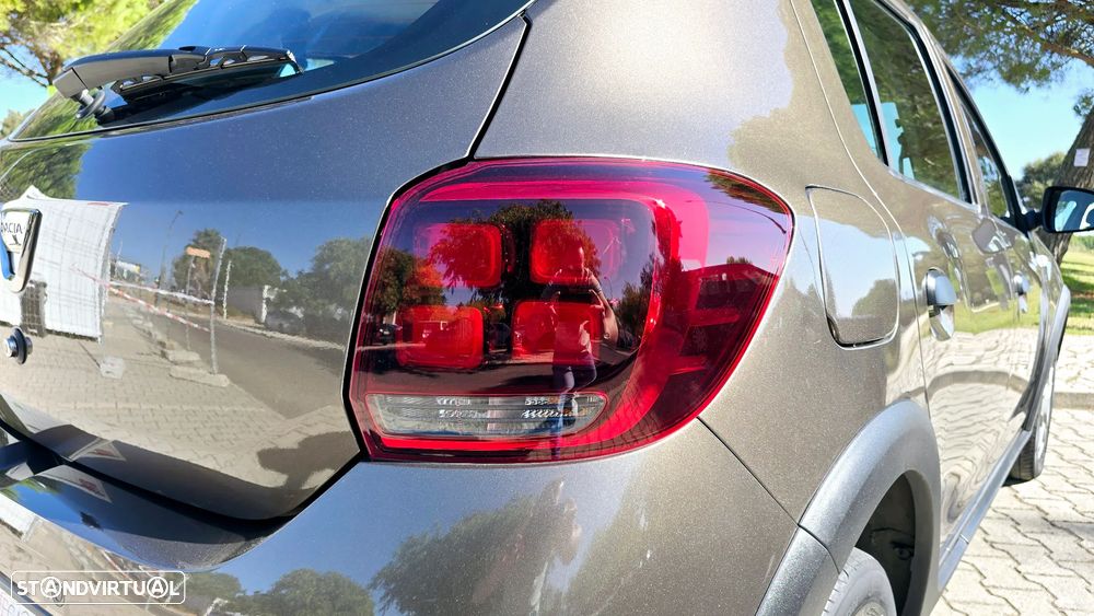 Dacia Sandero 0.9 TCe SL Stepway of Life Bi-Fuel - 19