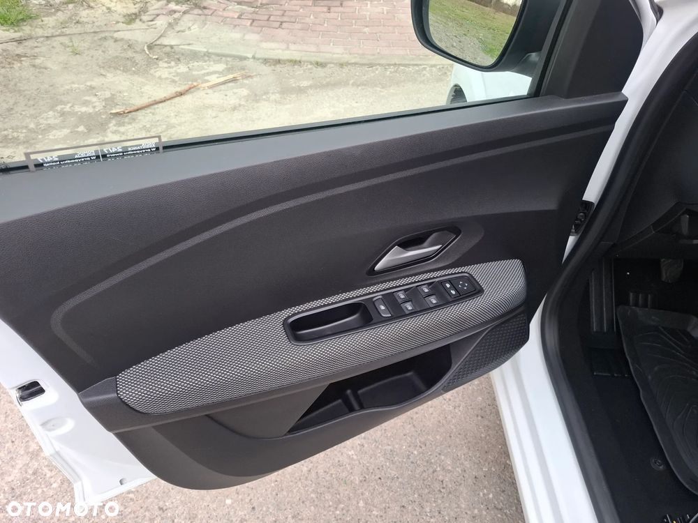 Dacia Sandero 1.0 TCe Expression - 11