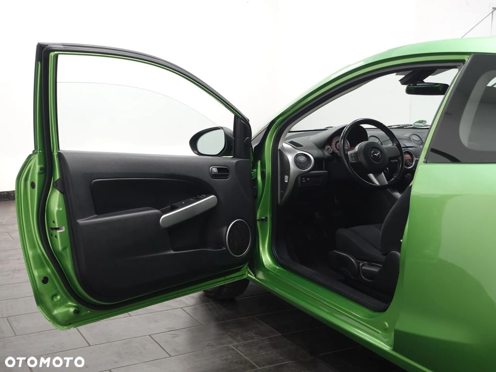 Mazda 2 - 17