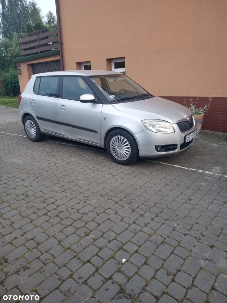 Skoda Fabia 1.6 16V Comfort - 1