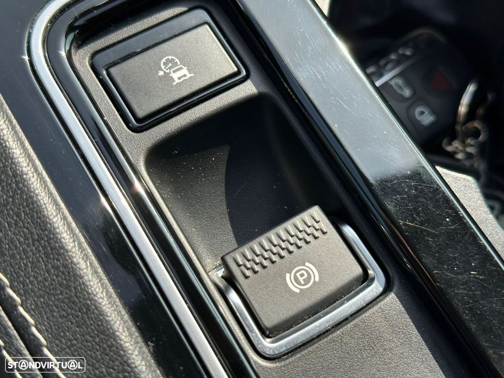Jaguar F-Pace 2.0 i4D R-Sport AWD Aut. - 20