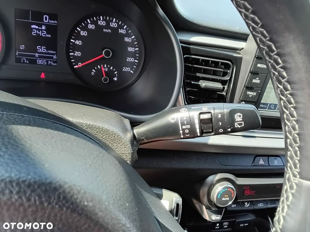 Kia Rio - 30