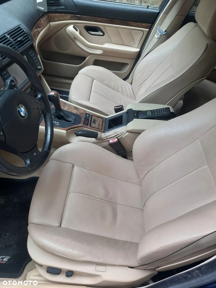 BMW Seria 5 525i - 18