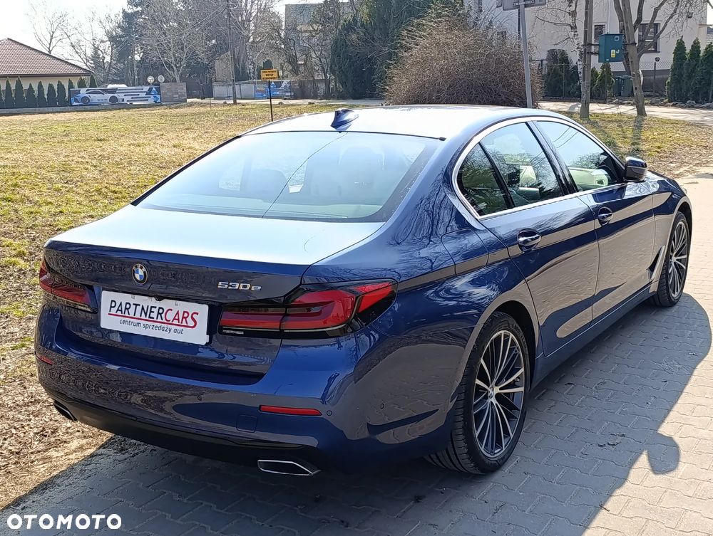BMW Seria 5 530e - 6