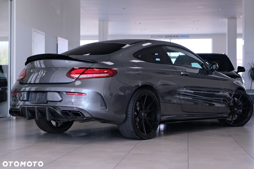 Mercedes-Benz Klasa C 300 9G-TRONIC AMG Line - 7