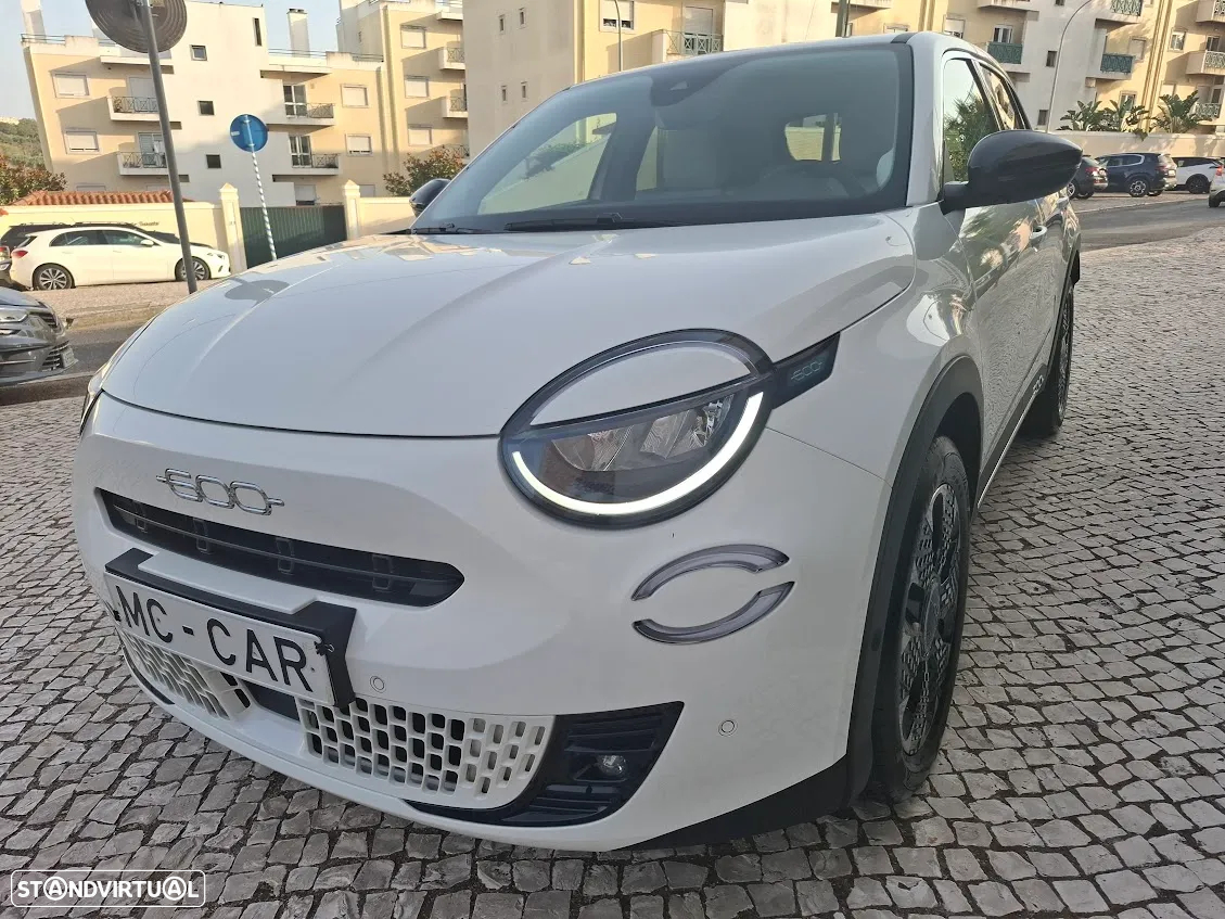 Fiat 600 HYBRID 125 Anos Edition - 54
