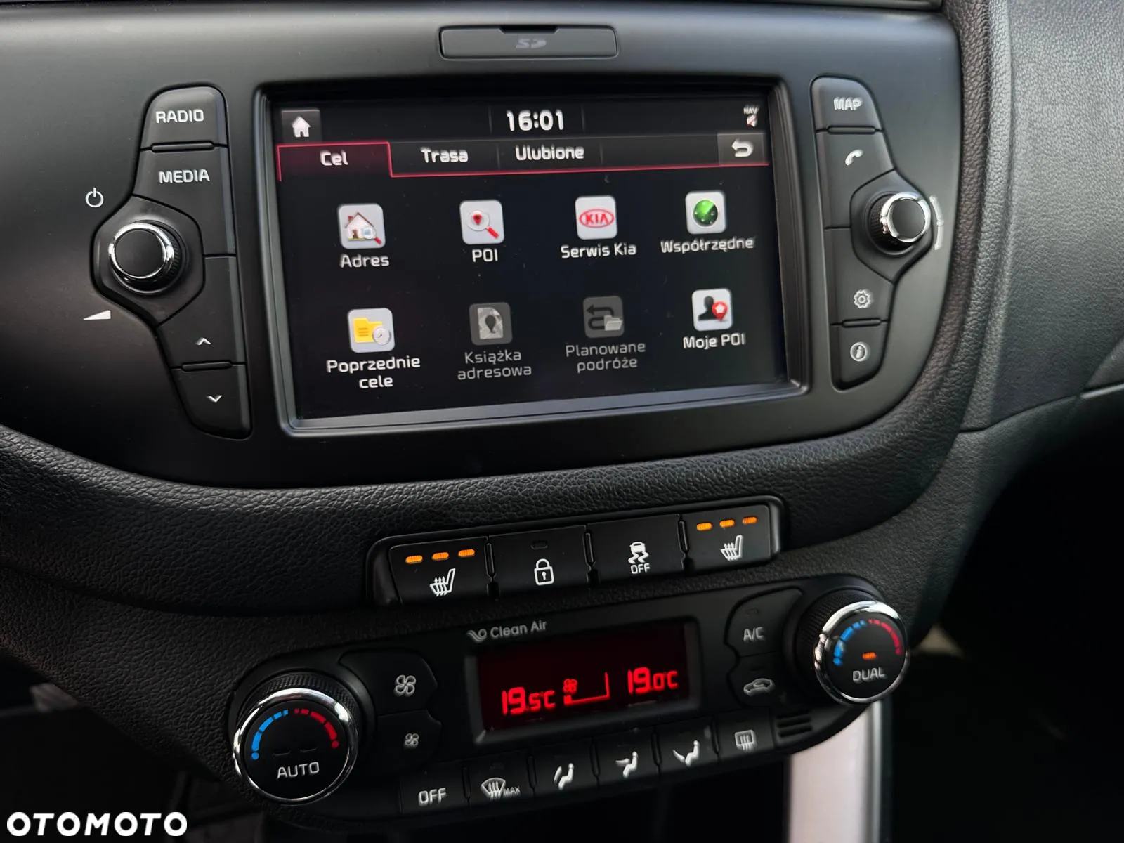 Kia Ceed 1.4 CVVT Dream Team Edition - 28