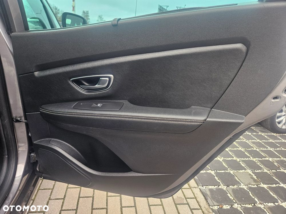 Renault Grand Scenic - 18