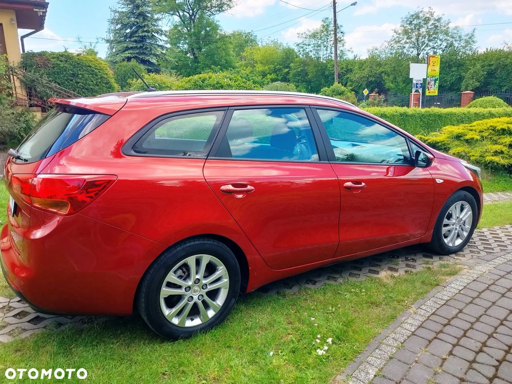 Kia Ceed 1.4 CVVT SW LX - 13