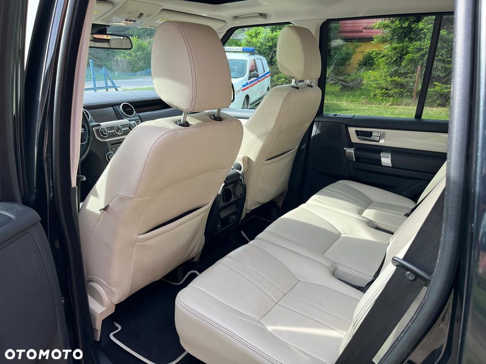 Land Rover Discovery 3.0D V6 HSE - 14