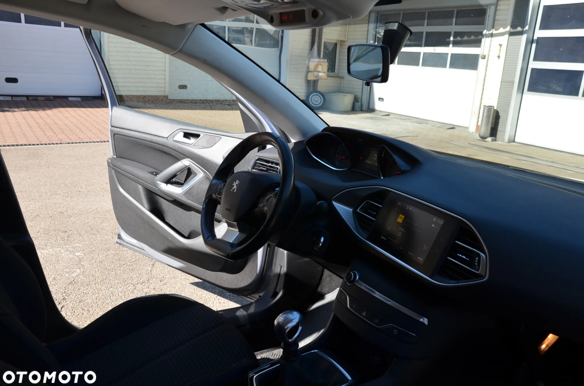 Peugeot 308 SW 1.5 BlueHDi Business Line S&S - 22