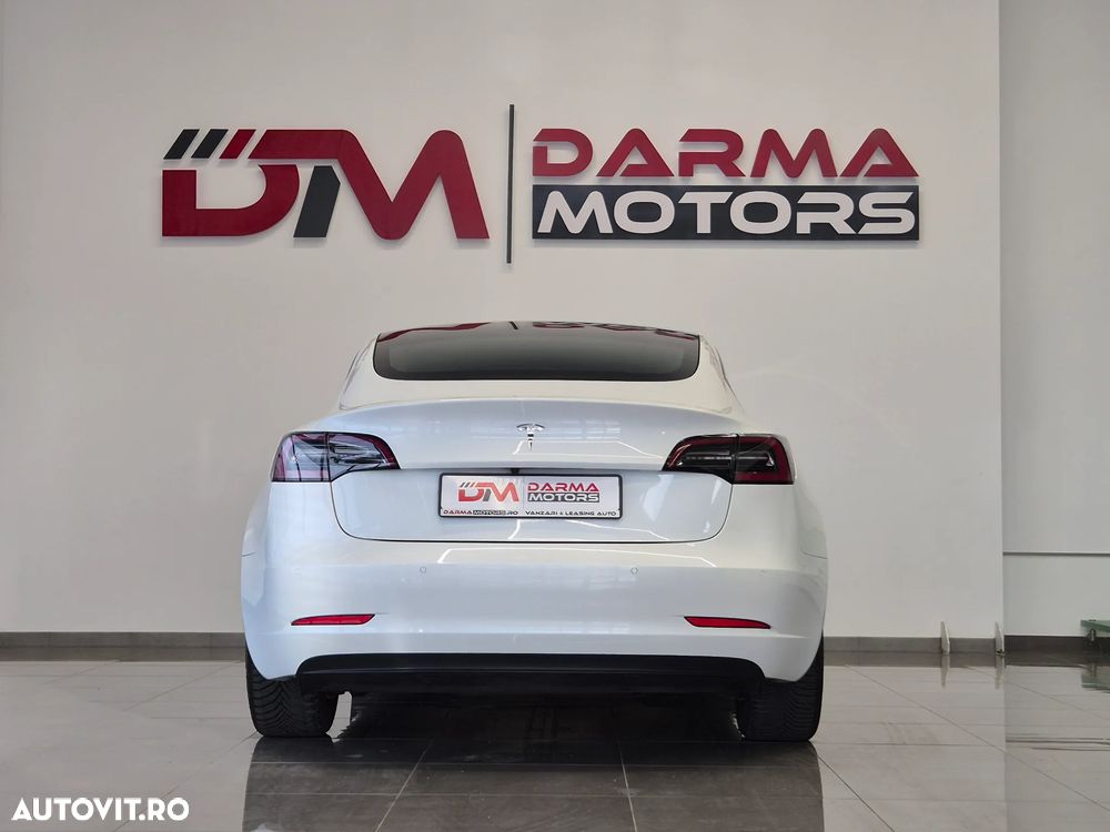 Tesla Model 3 Standard Reichweite Plus Hinterradantrieb - 17