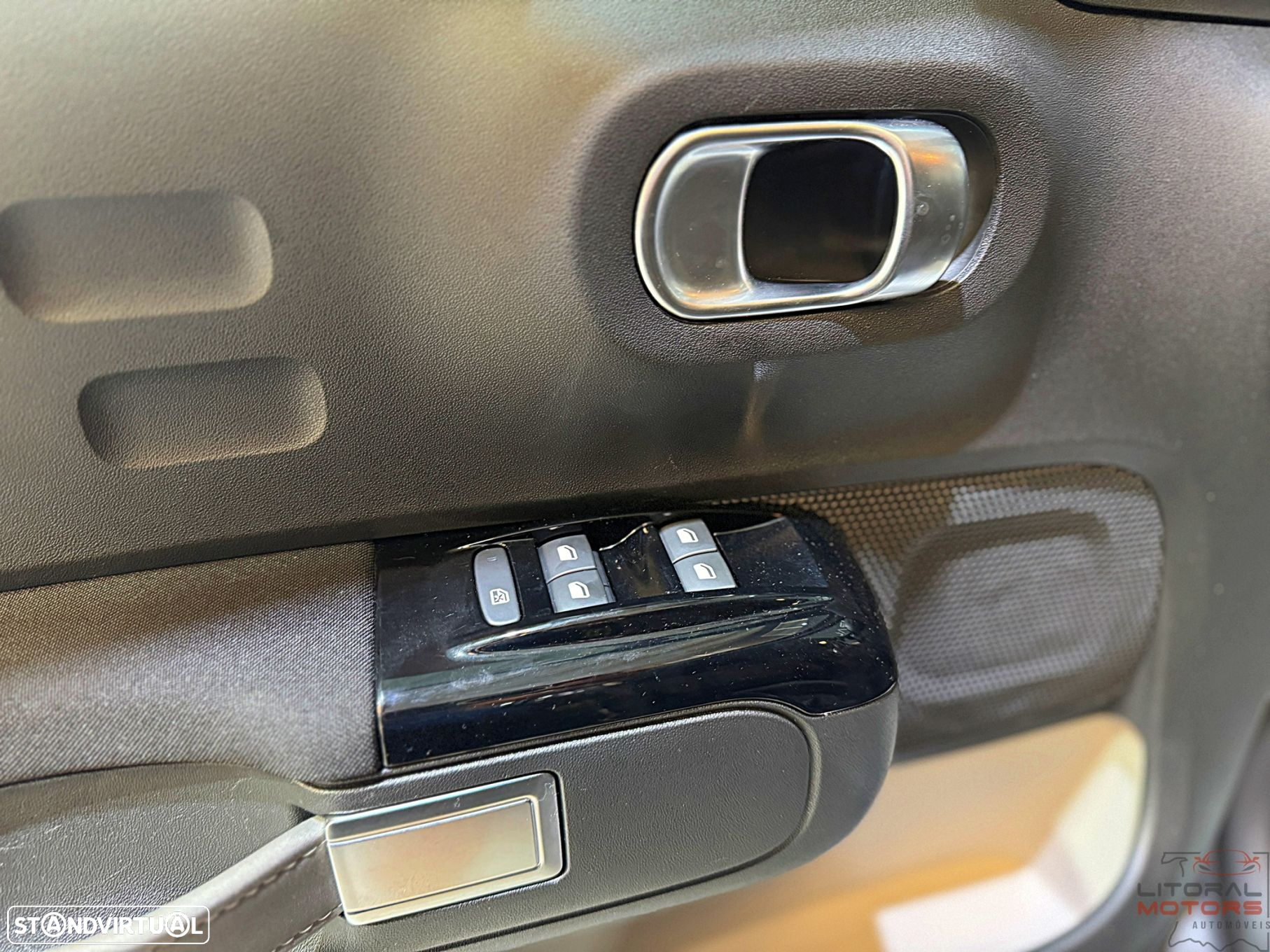 Citroën C3 1.2 PureTech Shine Pack - 17