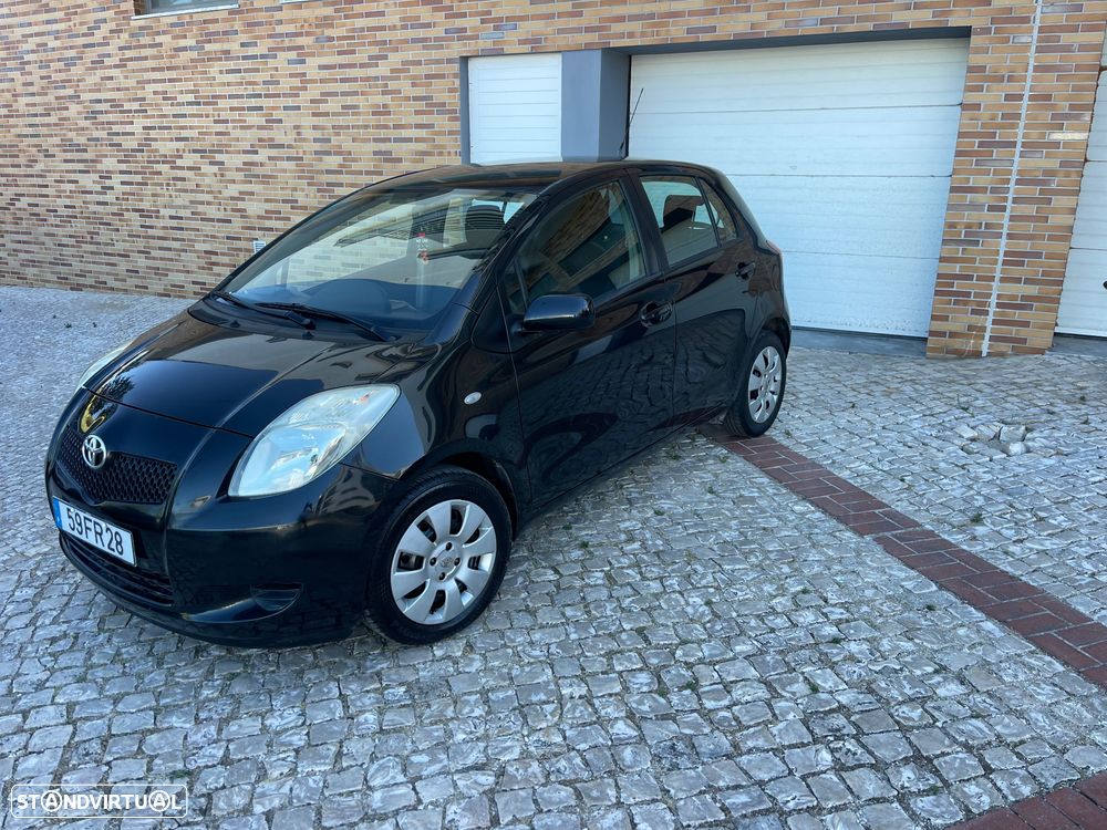 Toyota Yaris 1.0 VVT-i AC Manual - 2