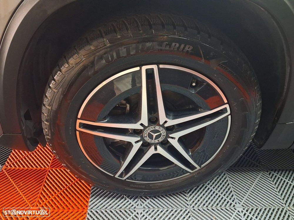 Mercedes-Benz EQA 250 AMG Line - 17