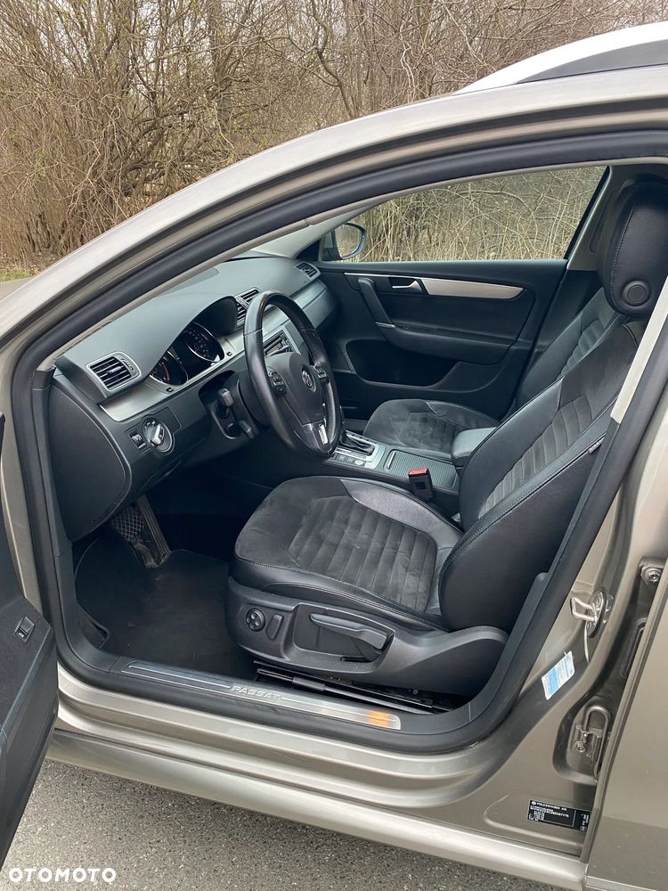 Volkswagen Passat 2.0 TDI Highline DSG - 10