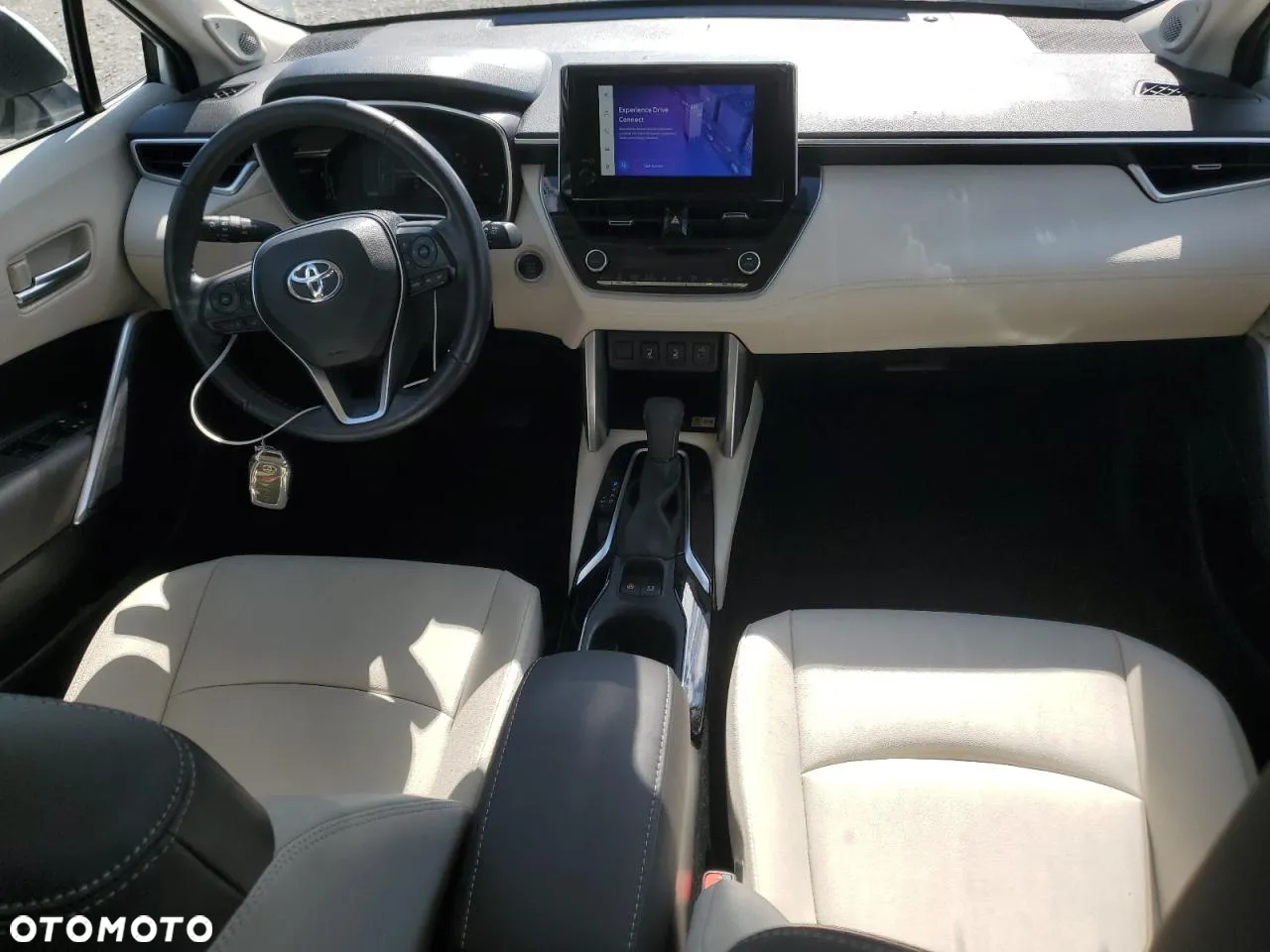 Toyota Corolla Cross - 8
