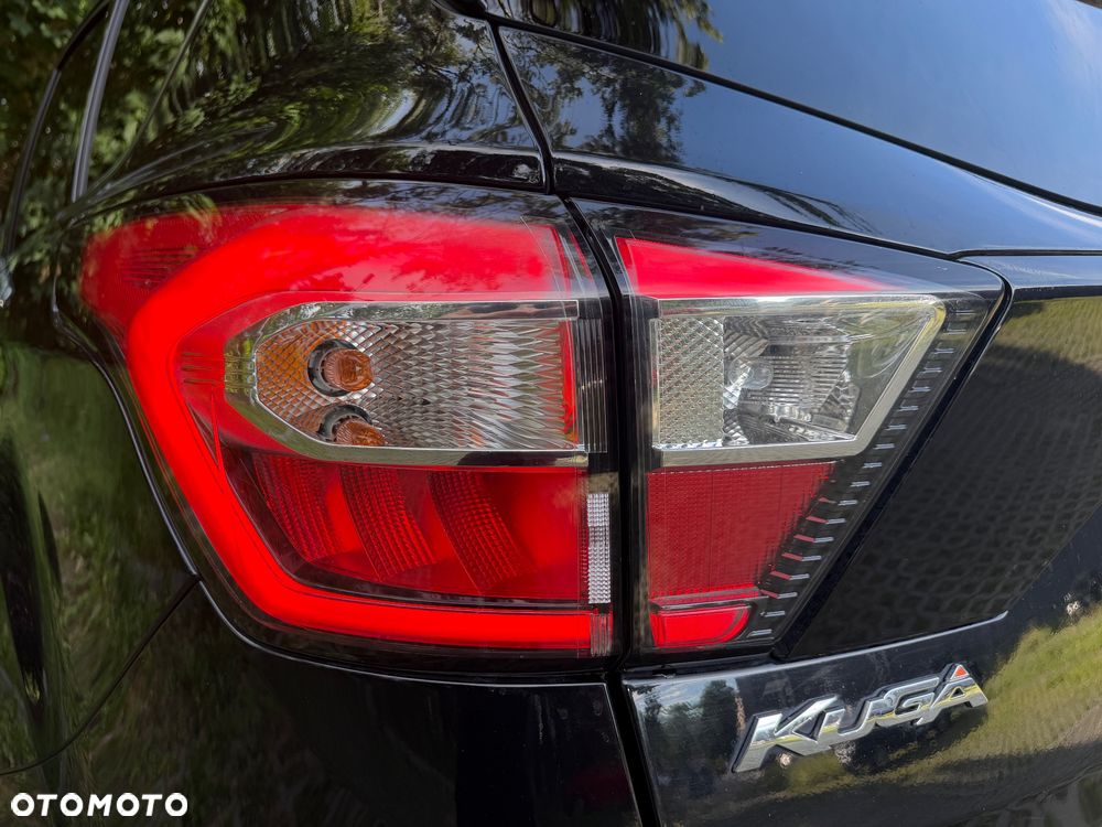 Ford Kuga 2.0 TDCi 4x4 Titanium - 4