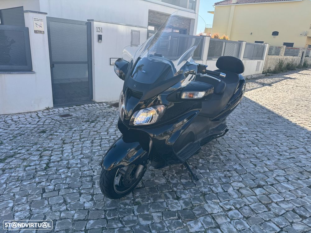Suzuki Burgman 650 Executive - 4