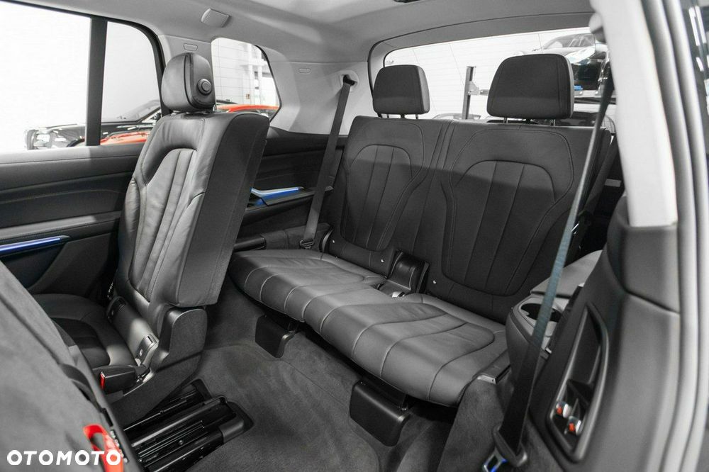 BMW X7 xDrive40i - 23