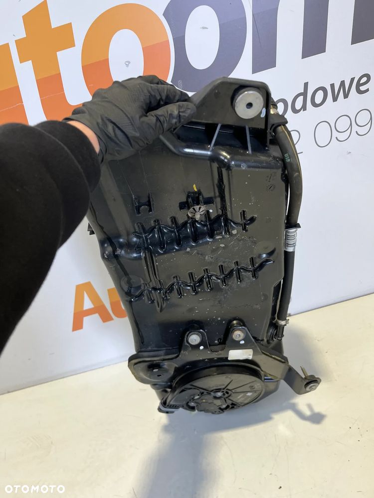 Jaguar XF X260 Zbiornik płynu AdBlue GX735J228A - 3