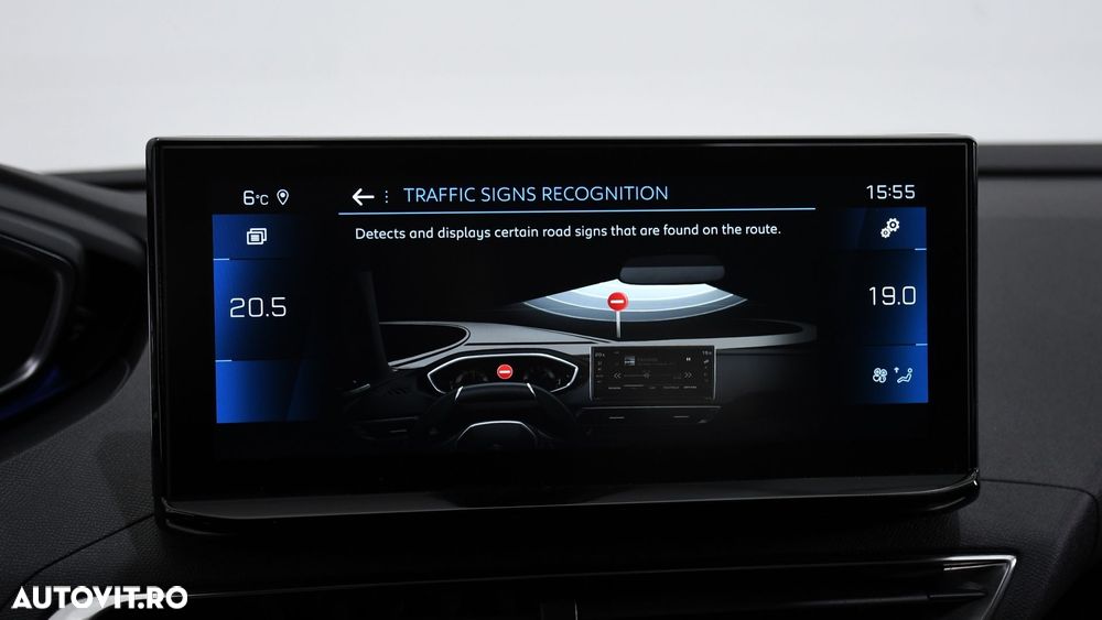 Peugeot 3008 1.2 PureTech Turbo S&S EAT8 Allure - 23