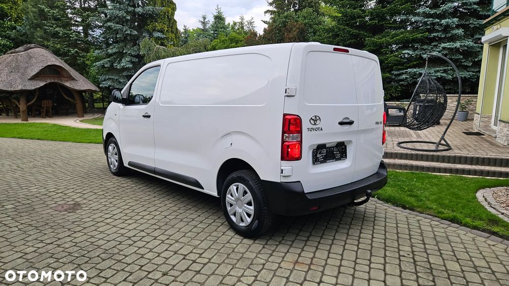 Toyota Proace 2,0D L2 Klima Tempomat Hak Bezwypadkowy - 9