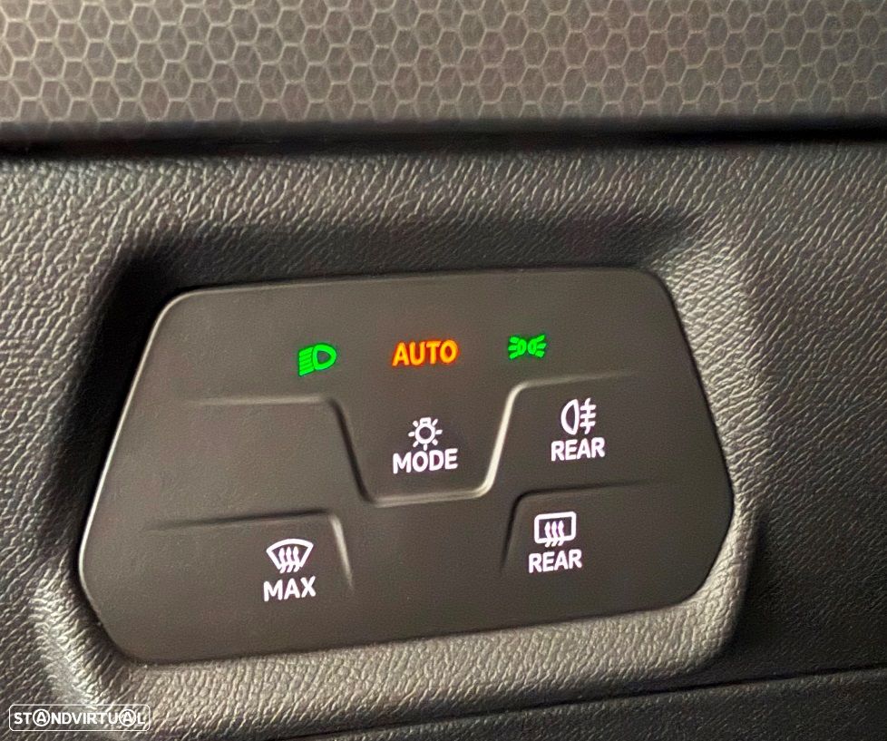 SEAT Leon ST 1.0 TSI Style - 26