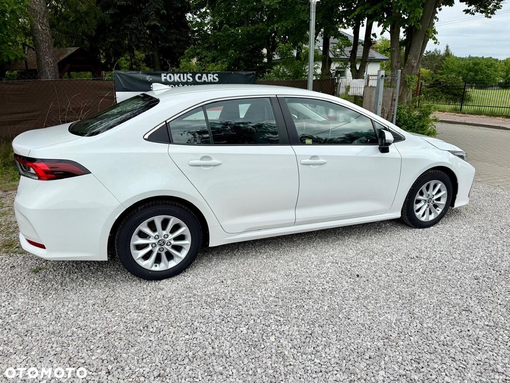 Toyota Corolla 1.8 Hybrid Comfort - 12