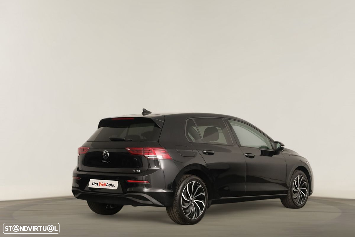 VW Golf 1.0 eTSI Life DSG - 4