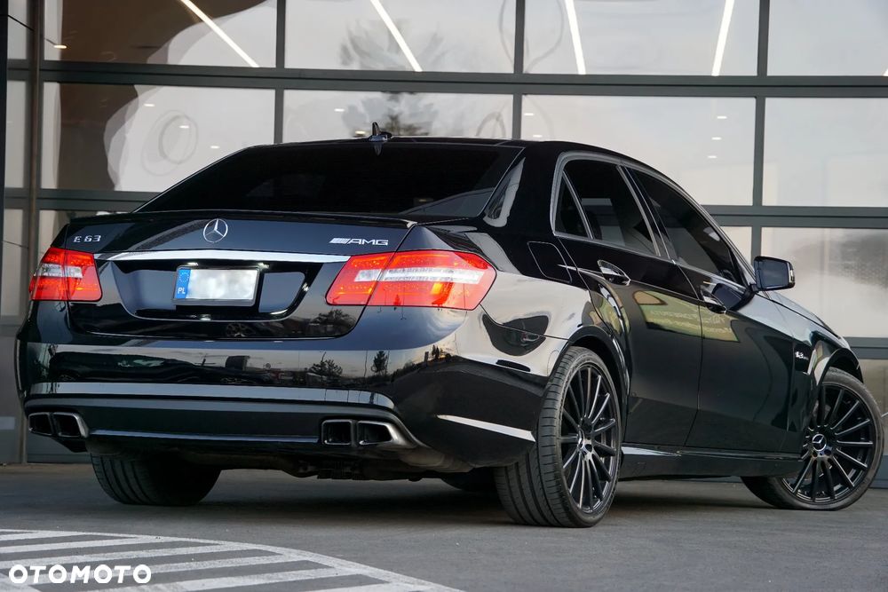 Mercedes-Benz Klasa E 63 AMG AMG Speedshift 7G-MCT - 11
