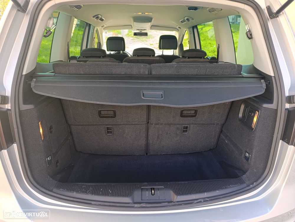 VW Sharan 2.0 TDI Confortline DSG - 11