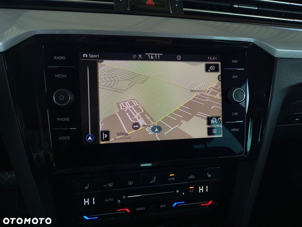 Volkswagen Passat - 29