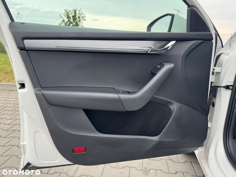 Skoda Octavia 1.5 TSI G-TEC DSG Style - 15
