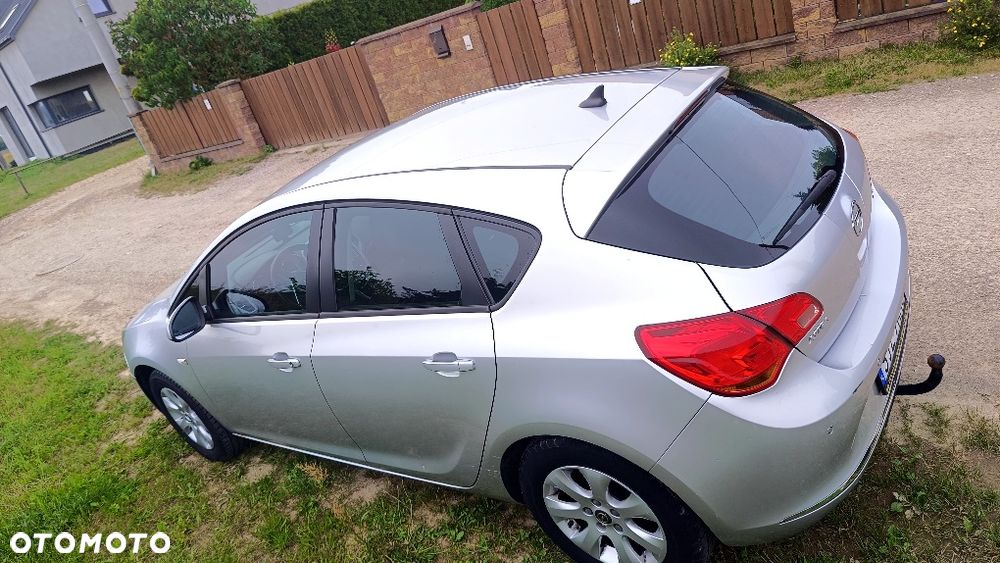 Opel Astra - 4