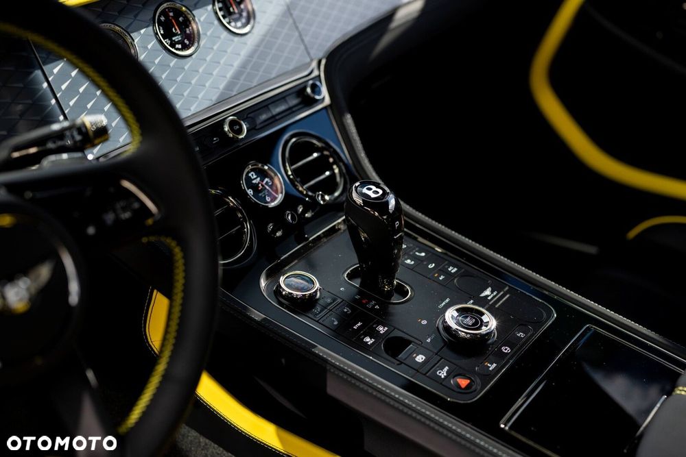 Bentley Continental GT - 10