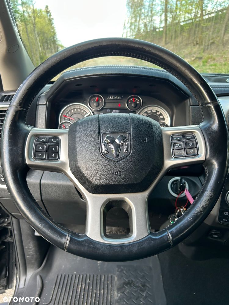 Dodge RAM 5.7 4x4 - 9