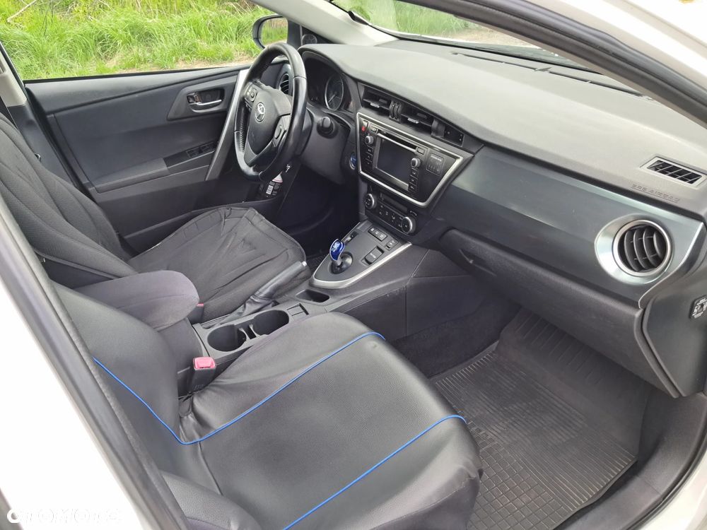 Toyota Auris - 17