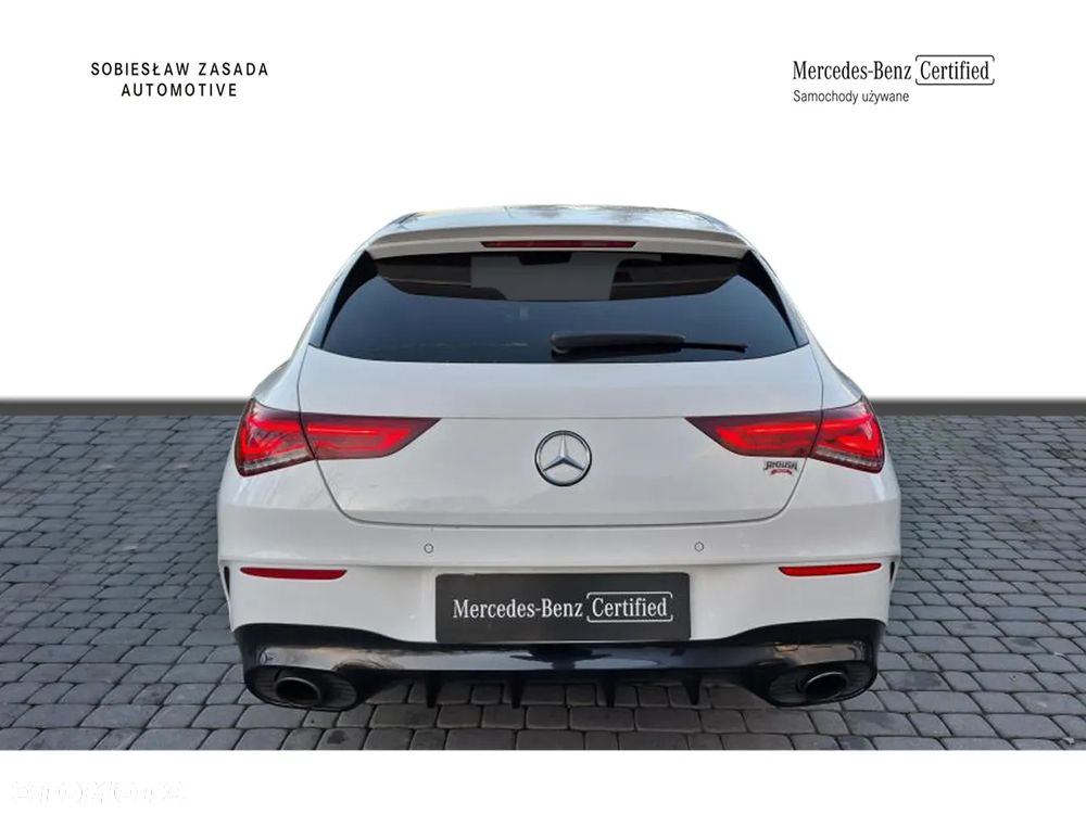 Mercedes-Benz CLA - 4
