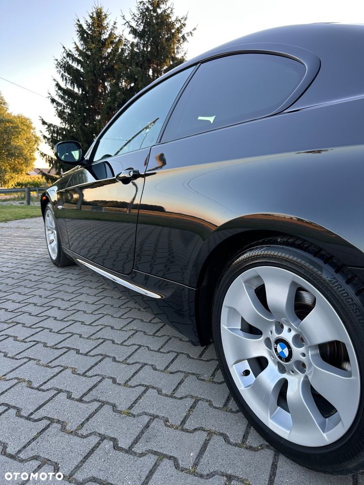 BMW Seria 3 320d M Sport Edition - 6