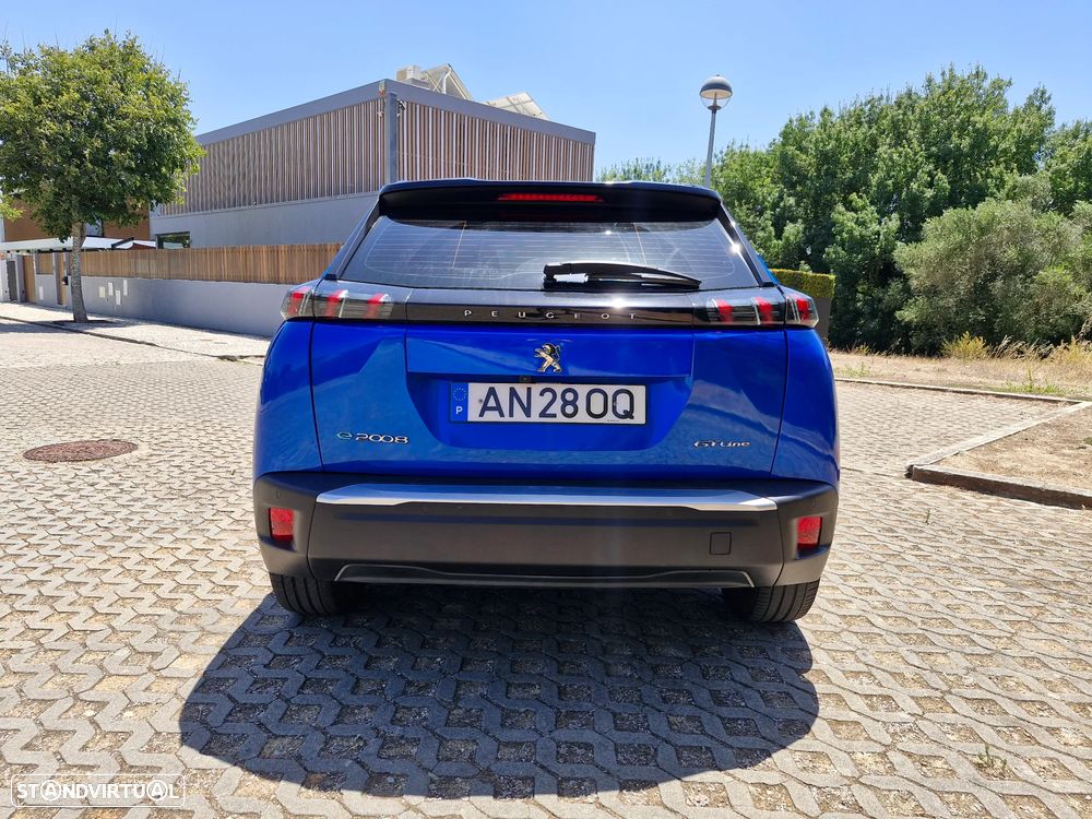 Peugeot e-2008 50 kWh GT Line - 4
