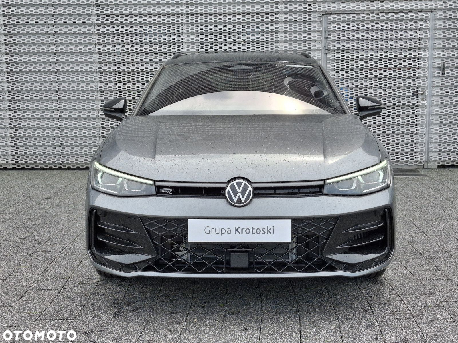 Volkswagen Passat - 2
