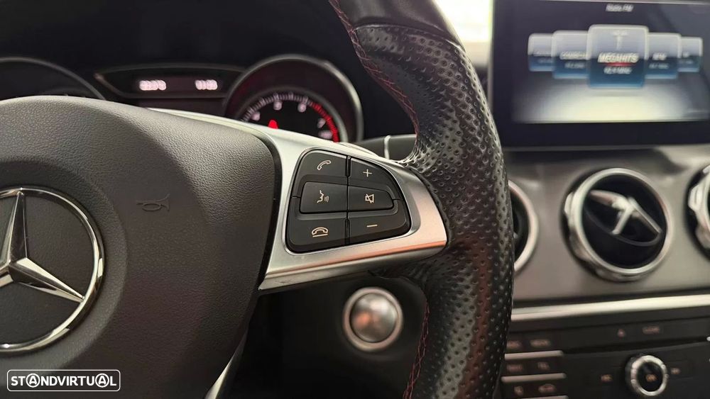 Mercedes-Benz GLA 250 4-Matic AMG Line - 26