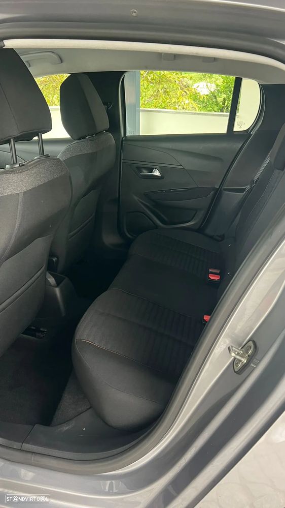 Peugeot 208 1.2 PureTech Active Pack - 9