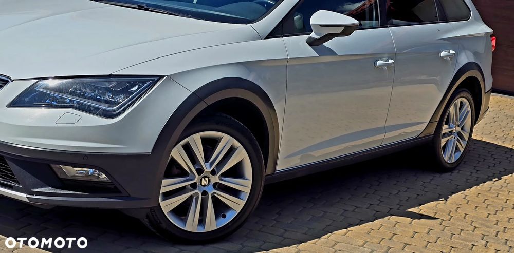 Seat Leon Sportstourer 2.0 TDI Start&Stop 4Drive X-Perience - 4