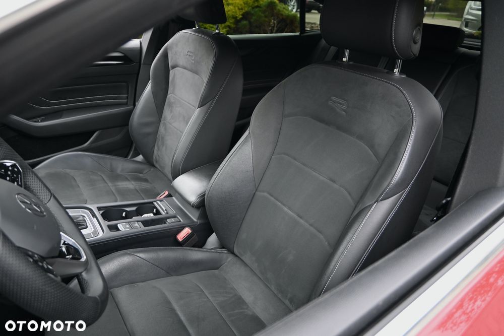 Volkswagen Arteon 2.0 TDI SCR DSG R-Line - 25