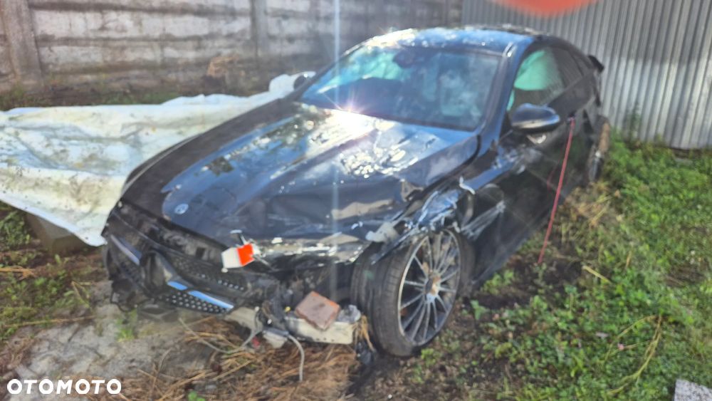 Mercedes-Benz Klasa E 220 d 4Matic Coupe 9G-TRONIC Avantgarde - 2