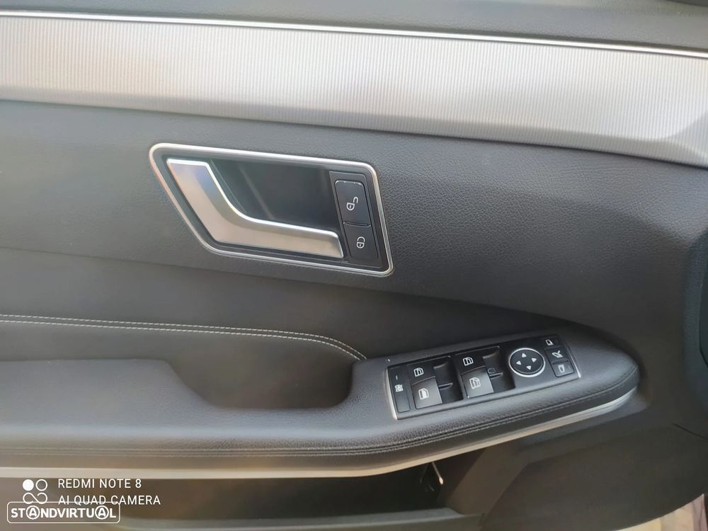 Mercedes-Benz E 300 Bluetec Hybrid Avantgarde - 12