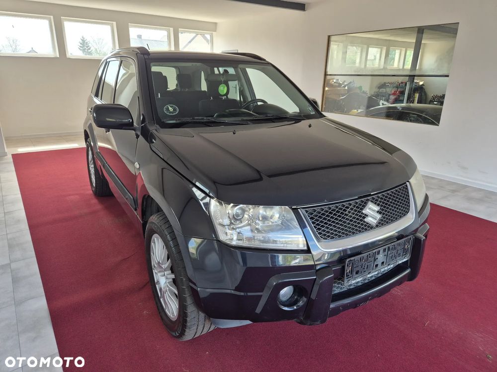 Suzuki Grand Vitara 2.0 Club - 1